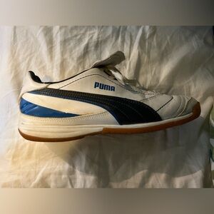 Puma Esito Soccer Shoes Size 6